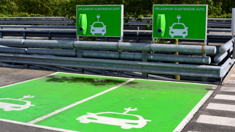 Advances in charging infrastructure drive the rise of green mobility
