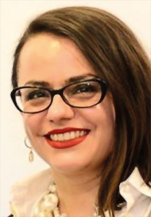 Portrait photo of Crstina Cretu Portrait photo of Crstina Cretu