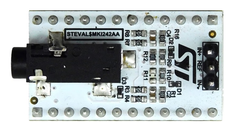 STMicroelectronics STEVAL-MKI242A - top side of the adapter kit